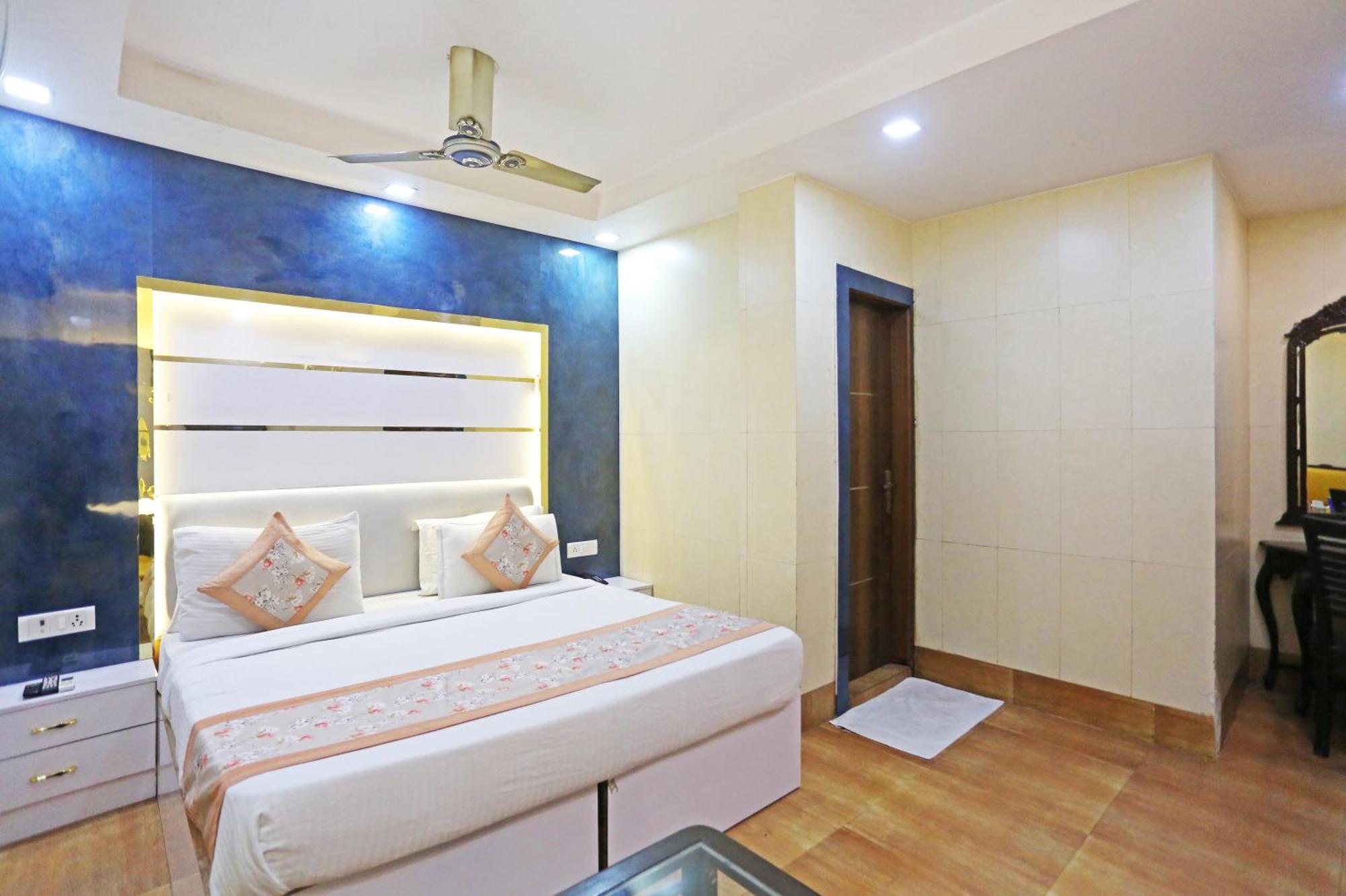 Samrat R Unit By Satwa New Delhi