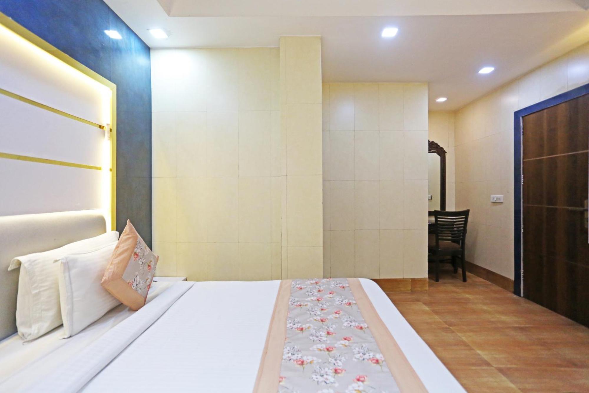 Samrat R Unit By Satwa Hotel 3*
