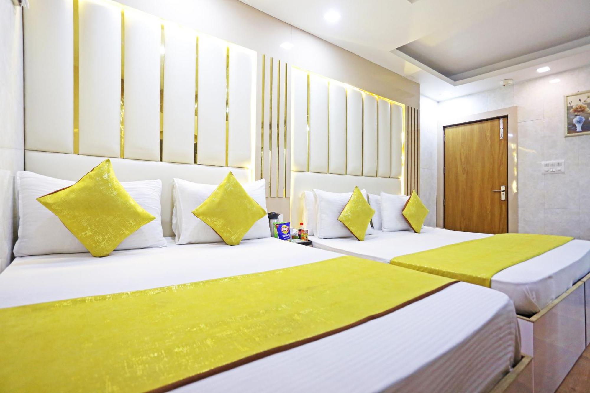 Samrat R Unit By Satwa 3*