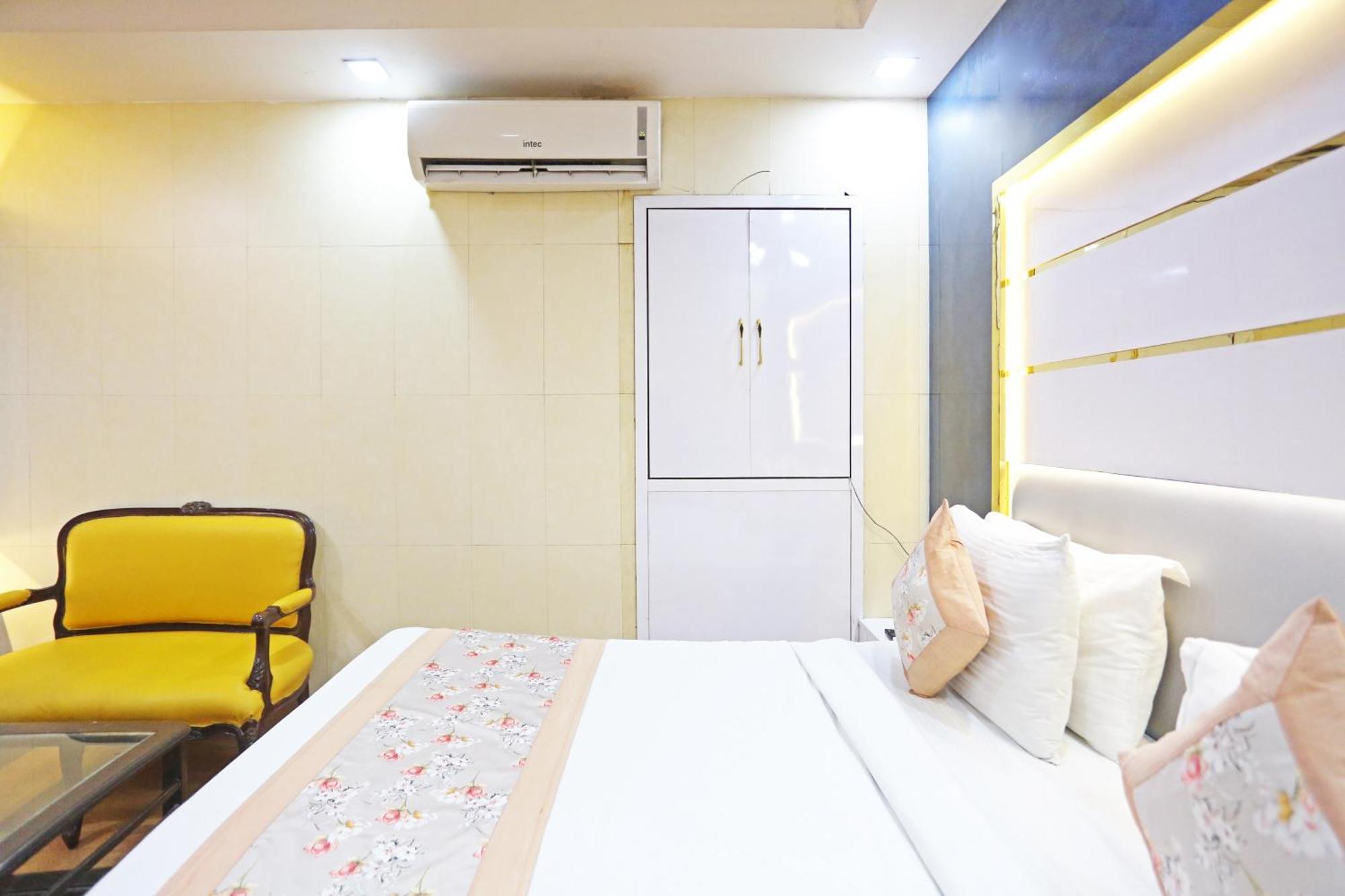 Hotel Samrat R Unit By Satwa